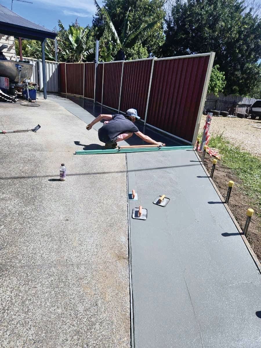 Coloured Side Driveway
